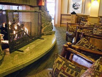 Old Faithful Snow Lodge Экстерьер фото